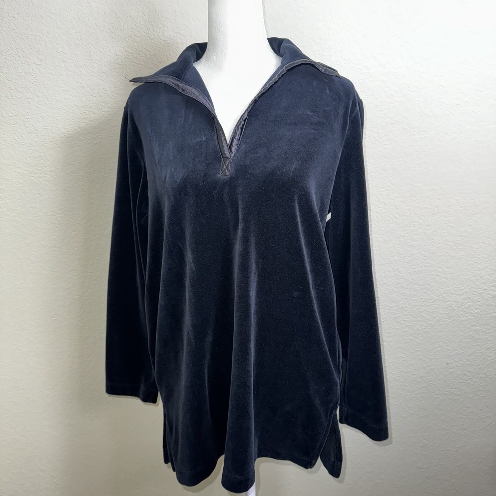 Liz Claiborne Women's Velour Pullover‎ V-Neck Size M with Satin Trim Black